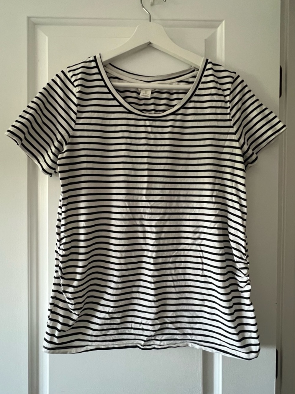 H&M MAMA Maternity Black and White Striped Short Sleeve Tee